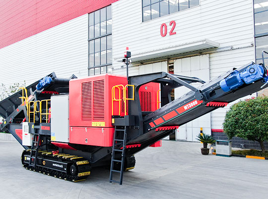 紅星履帶移動破碎篩分站，行走的破碎制砂廠！無需基建，投資成本更低！